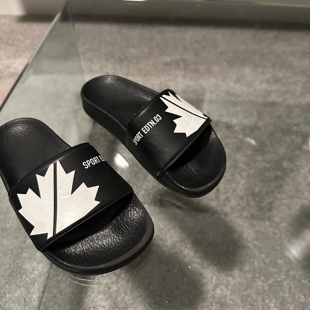 Dsquared2 logo slippers kids